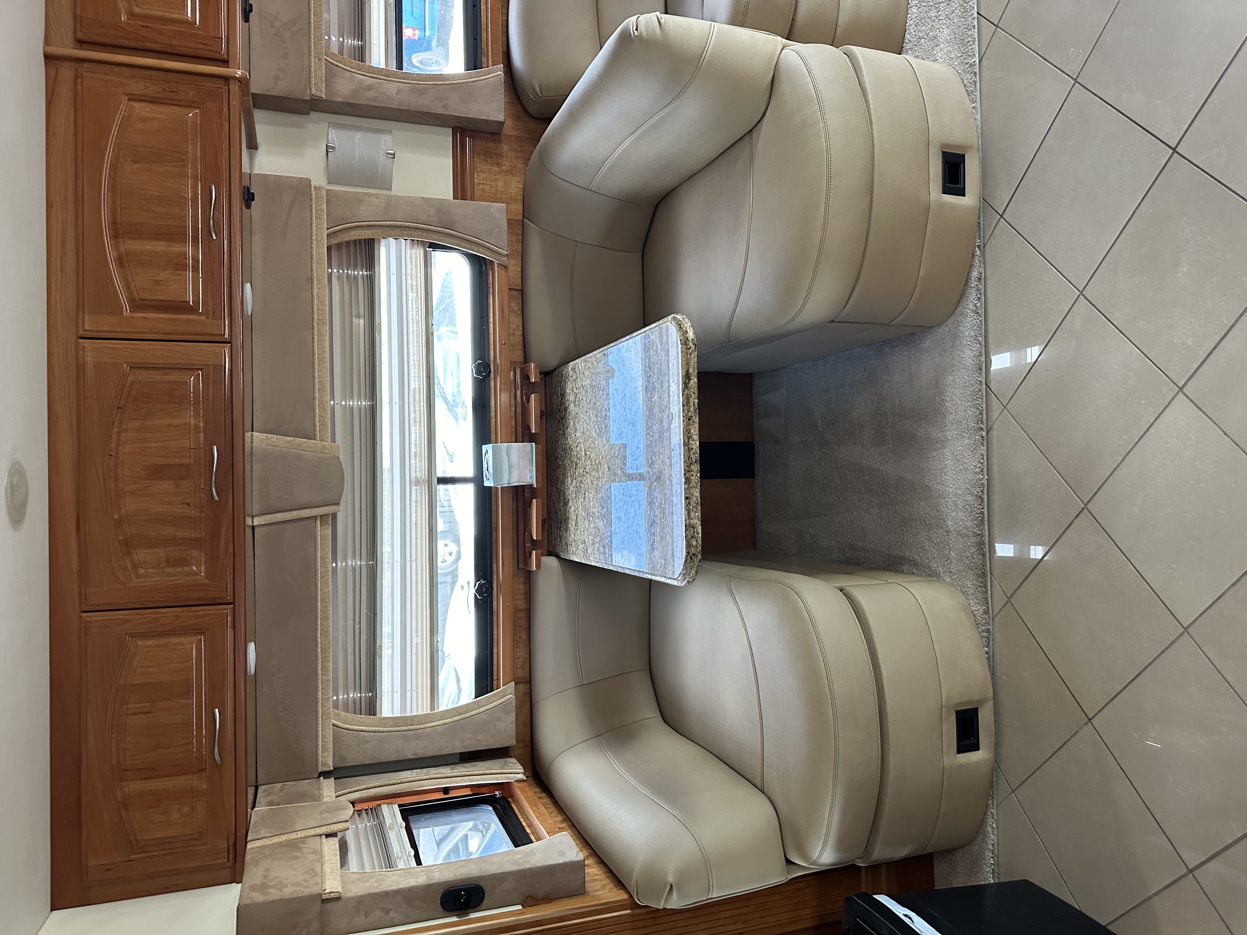 Used 2010 Renegade 45' Motorcoach